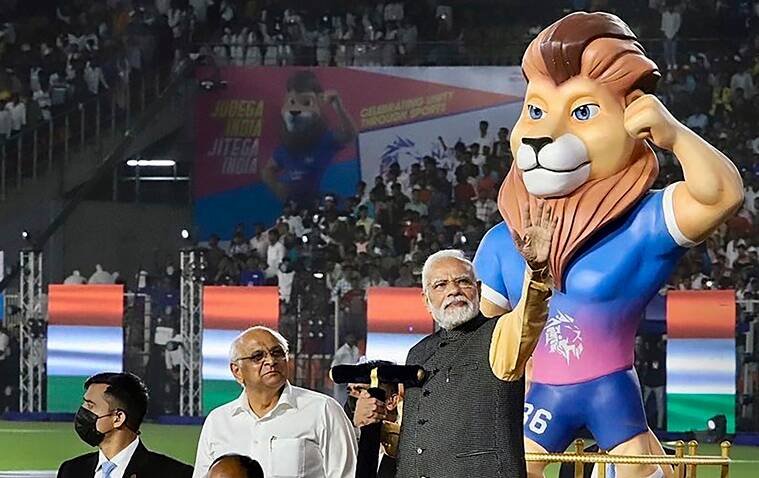 उद्घाटन समारोह के दौरान स्टेडियम में पीएम मोदी (PTI Photo)(PTI09_29_2022_000283B)