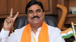 MP News: अफसरों के चक्कर लगाकर लोगों की चप्पलें घिस जाती हैं, पर काम नहीं होता- शिवराज सरकार के मंत्री ने कहा