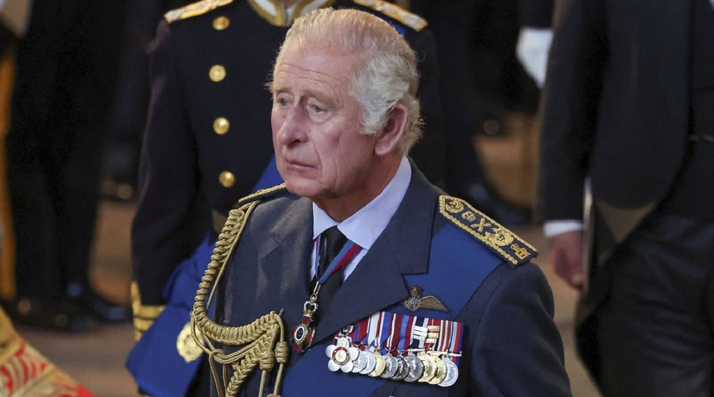King Charles-III, Buckingham Palace, Queen Elizabeth-II