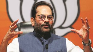 CBI and ED no more caged parrot, CBI and ED jewels of law, former Union minister, Mukhtar Abbas Naqvi