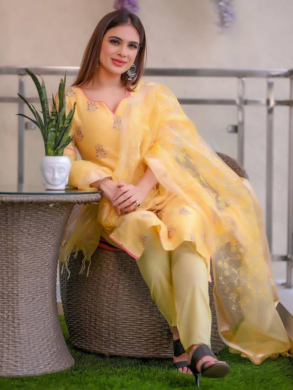 neha malik preety look