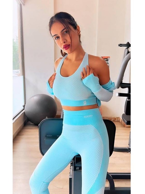 nehha malik zym look