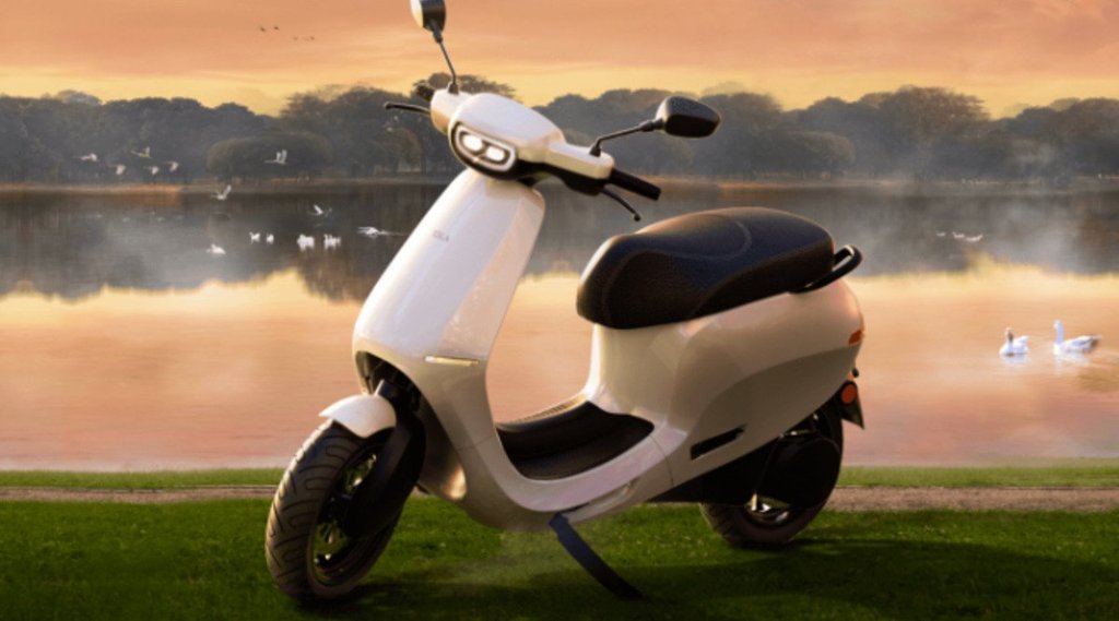 long range electric scooter, high tech electric scooter, ola electric, ola s1