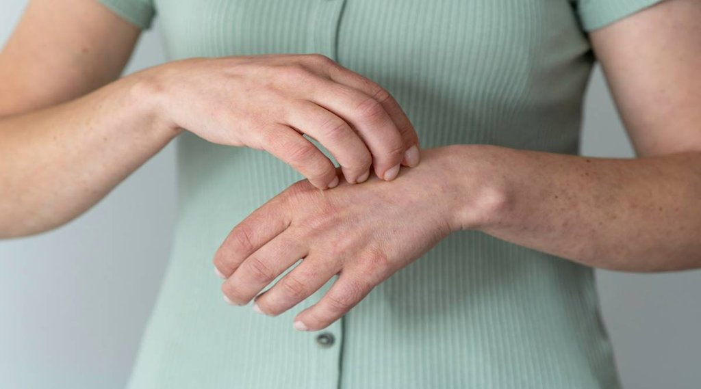 Skin disease, psoriasis, psoriasis symptoms, psoriasis causes, psoriasis treatment,