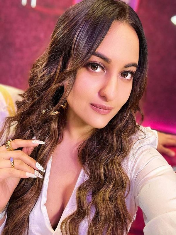 sonakshi