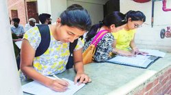 पढ़ाई, परीक्षा, परिणाम चिंता के प्रमुख कारण : सर्वेक्षण