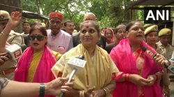 Gyanvapi Case: कोर्ट का फैसला आने के बाद चिल्लाकर बोलीं हिंदू पक्ष की महिलाएं- पांच नहीं, हम लोग चार हैं