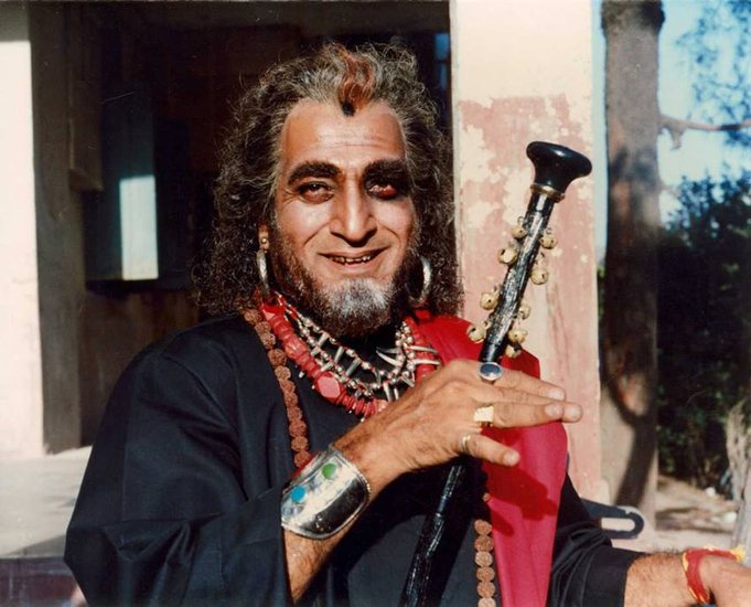 Mohan Aghashe: मोहन अगाशे एक्टर के साथ ही सायकाइट्रिस्ट भी हैं। उन्होंने एमबीबीएस के बाद साइकोलॉजी में एमडी भी किया है। 1975 में फिल्म निशांत से उन्होंने बॉलीवुड डेब्यू किया था। 