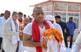 Prateek Yadav, Sadhana gupta, mulayam Singh Younger son