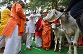 Mulayam Singh yadav family, mulayam second son, Sadhana gupta