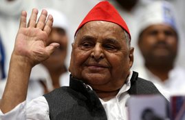 Akhilesh yadav Sangam, Mulayam Singh Asthi visarjan, Dimple Yadav