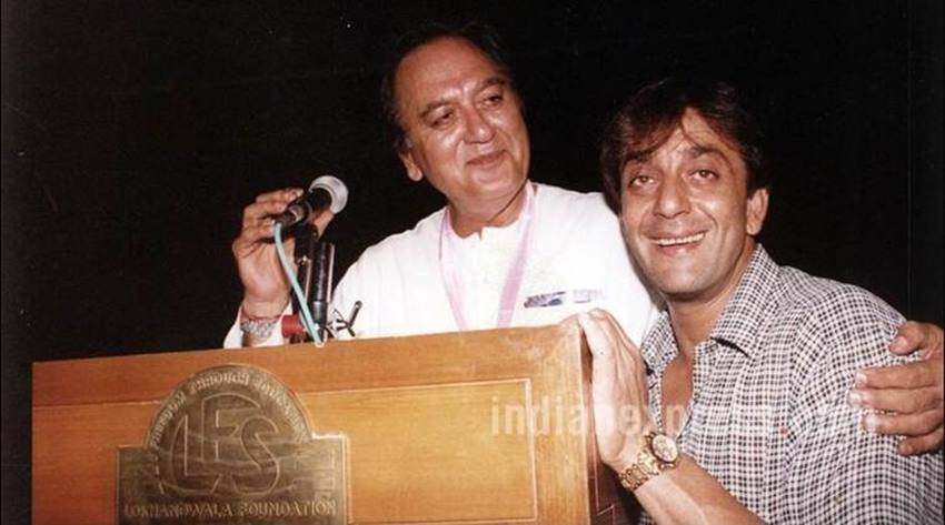 Sunil Dutt & Sanjay Dutt: सुनील दत्त ने 1963 में तो संजय दत्त ने 1993 में गुमराह नाम की फिल्म में किया था।