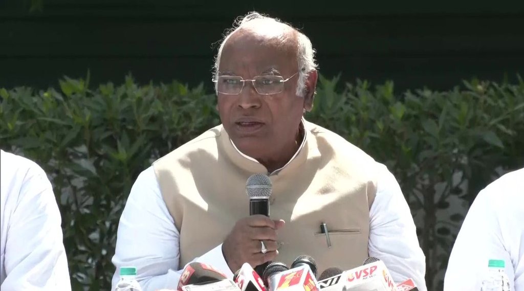 Mallikarjun Kharge, Congress President Election, Shashi Tharoor