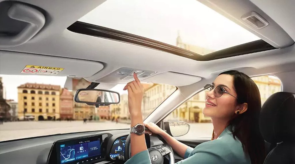 Cheapest Sunroof Car in India Hyundai i20