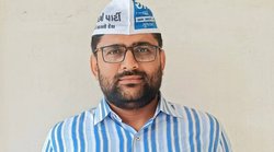 कॉन्स्टेबल से बने क्लर्क, मंत्री पर जूता फेंका तो चली गई थी नौकरी; जानिये कौन हैं AAP गुजरात के मुखिया गोपाल इटालिया