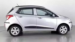 Hyundai Grand i10 Nios आधी कीमत में मिल रही है यहां, जानें ऑफर के साथ कार की डिटेल