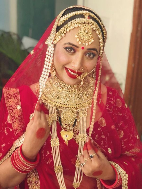 RANI CHATTERJEE KARWA CHAUTH LOOK