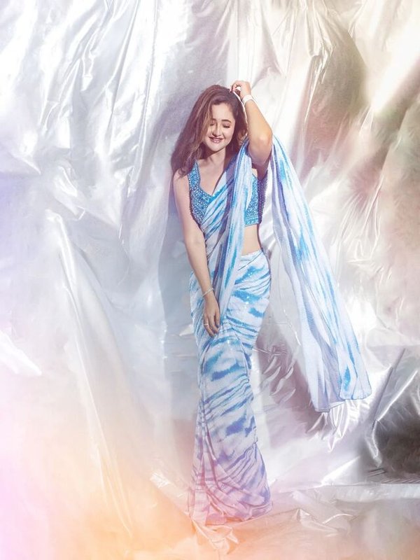 RASHAMI DESAI IN SAREE