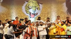 जयदेव से लेकर थापा और बाला साहेब की खाली चेयर, जानिए दशहरा रैली में शिंदे ने कैसे दी उद्धव को मात