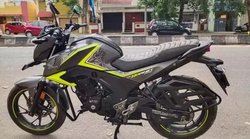 Honda CB Hornet फाइनेंस प्लान के साथ खरीद सकते हैं 40 हजार में, पढ़ें ऑफर और बाइक की कंप्लीट डिटेल