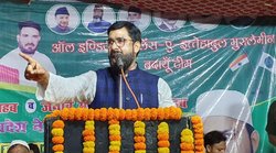 AIMIM यूपी अध्यक्ष शौकत अली का विवादित बयान, कहा- मुसलमानों ने 800 सालों तक राज किया, हिंदू हाथ जोड़कर जी हुजूरी करते थे