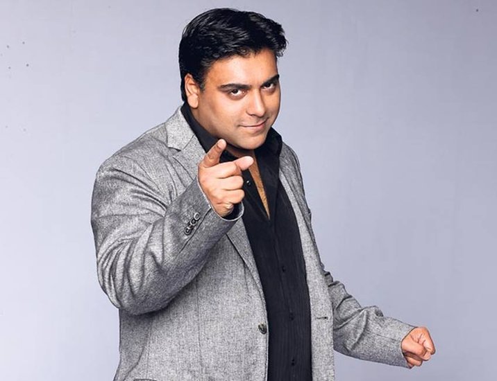 Ram Kapoor: राम कपूर ने नैनीताल के प्रतिष्ठित शेरवुड कॉलेज से स्कूलिंग करने के बाद अमेरिका का रुख कर लिया था। वहां से उन्होंने एक्टिंग के गुर सीखे।  