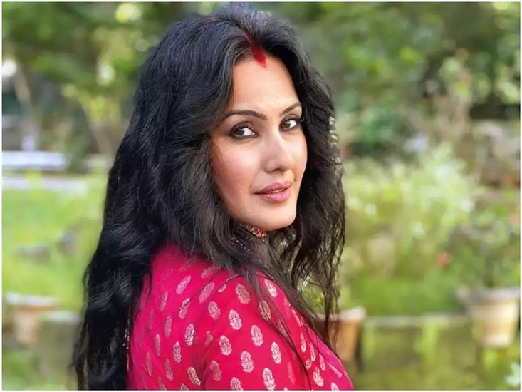 Kamya Punjabi: एक्ट्रेस काम्या पंजाबी ने बताया था कि करण पटेल से ब्रेकअप के बाद वह काफी तनाव में थीं। इसी कारण से उन्होंने खुद को एक्टिंग से भी दूर कर लिया था।
