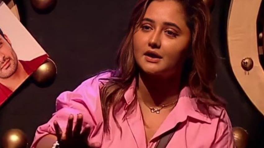 Rashami Desai: रश्मि देसाई भी नंदीश संधू से तलाक के बाद डिप्रेशन का दंश झेल चुकी हैं। वह सालों तक छोटे पर्दे से गायब रही थीं।
