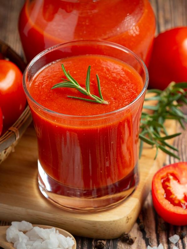 fresh tomato juice ready to serve