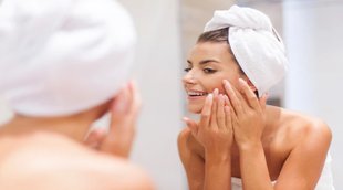 skin care, acne cause,pimples cause,skincare myths,skincare myths debunked,skincare and diet myths