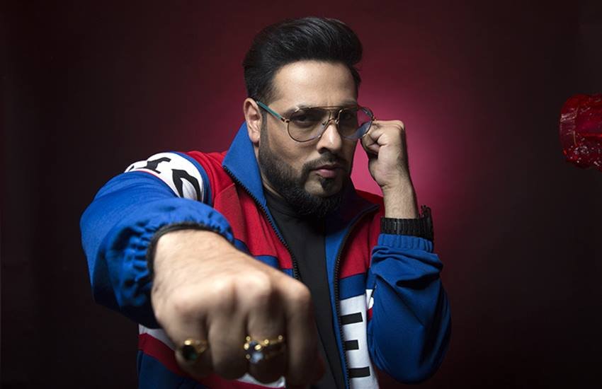 Badshah Love Life: मशहूर रैपर और म्युजिक कंपोजर बादशाह किसी पहचान के मोहताज नहीं हैं। प्रोफेशनल करियर में रोज नई ऊंचाइयों को छूने वाले बादशाह की जिंदगी में फिर से प्यार की एंट्री हुई है। हालांकि बादशाह ने खुद कुछ नहीं कहा है। फिर भी मीडिया और सोशल मीडिया में उनके रिलेशनशिप की चर्चा जोरों पर है।
