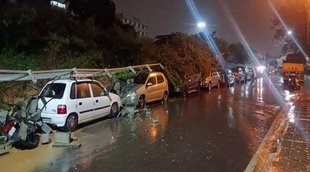 Bengaluru News, bangalore rain today, Bengaluru wall collapses