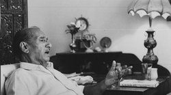 कश्मीर को भारत में मिलाने के खिलाफ थे RSS के बलराज मधोक – लेख में दावा