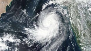 Cyclone| West Bengal| Northeast
