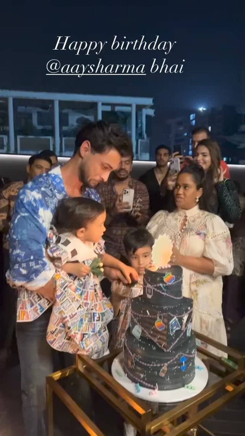 Aayush Sharma family