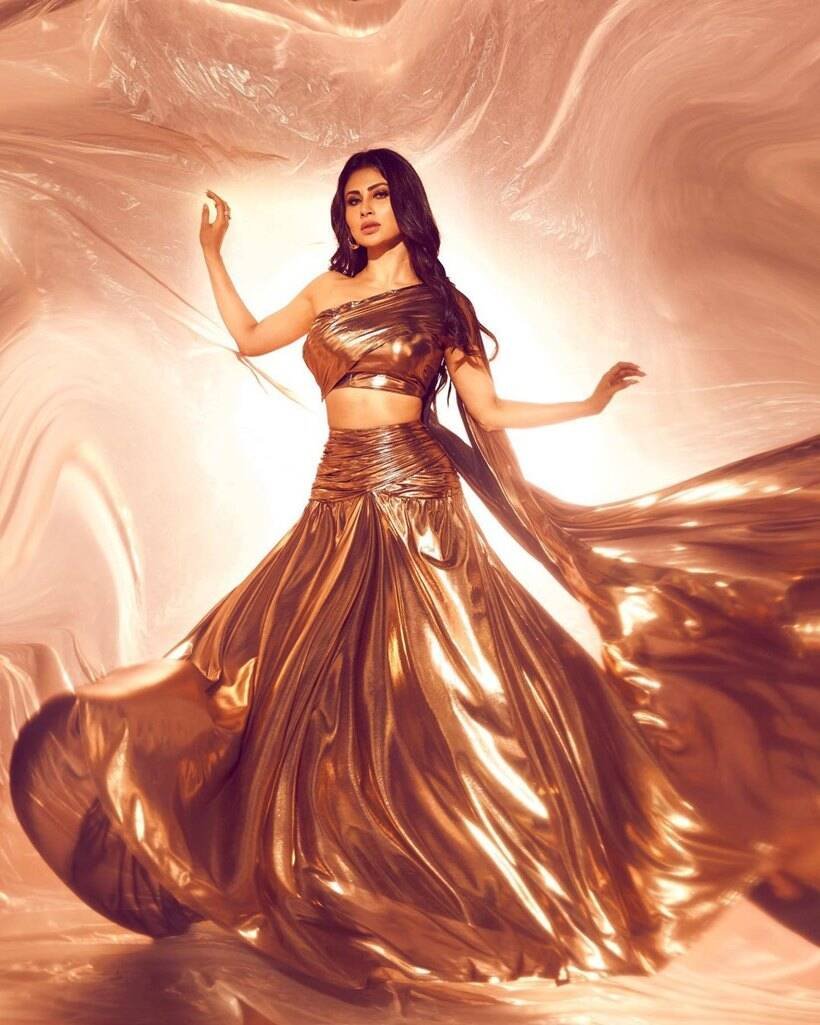 Mouni Roy, fashion