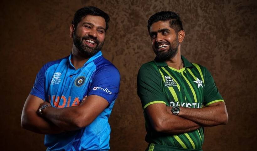 भारतीय कप्तान रोहित शर्मा और बाबर आजम एक साथ खिलखिलाते दिखे। (t20worldcup.com)