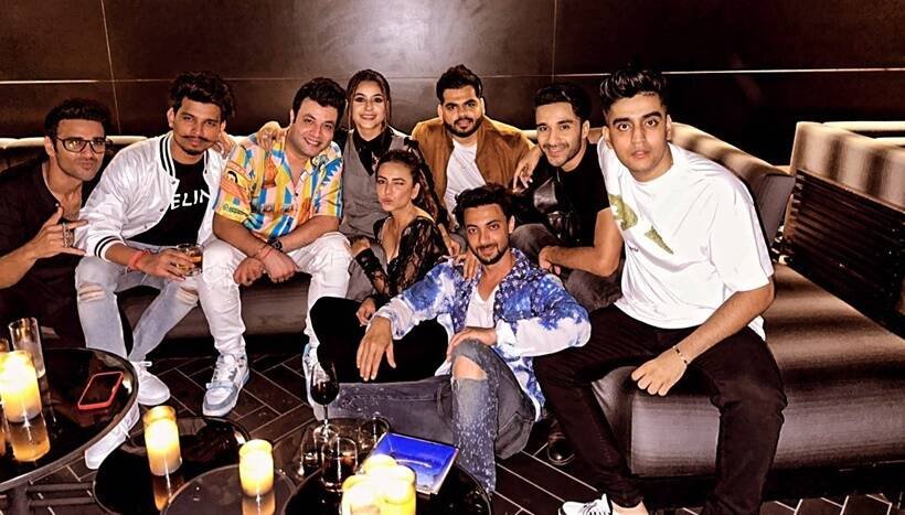 पुलकित सम्राट और कृति खरबंदा भी पार्टी में शामिल हुए। (Photo: Raghav Sharma/Instagram)