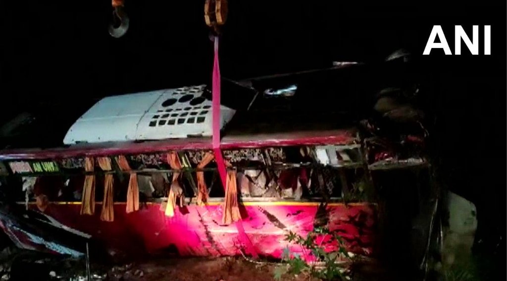 Kerala Road Accident, Palakkad Bus Accident, Bus Accident in Vadakkencherry