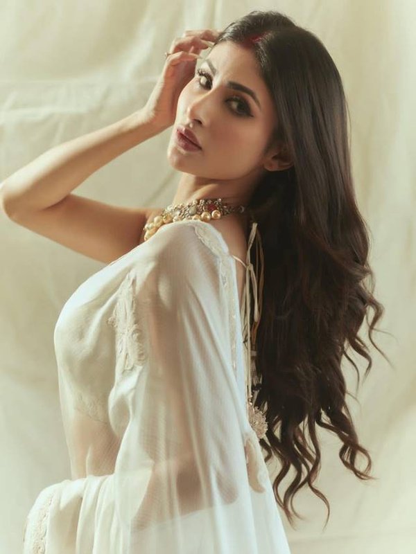 mouni roy stylish look