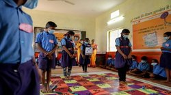लेप्रेसी कॉलोनियों से ओल्ड एज होम तक, जानिए प्रोजेक्ट मोमेंटम से कैसे हर घर तक पहुंची कोविड वैक्सीन