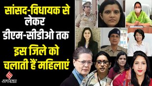 Sonia Gandhi, Smriti Irani