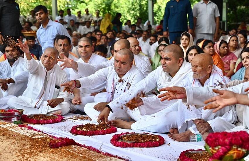 Mulayam Singh Yadav Shanti Havan