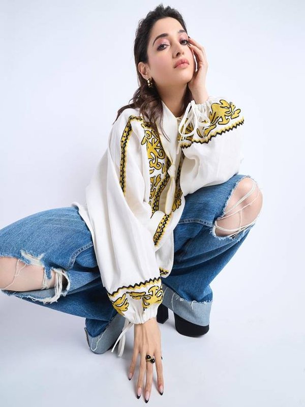 tamannah bhatia stuns