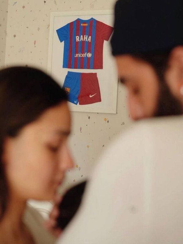 ALIA-RANBIR REVEALED THEIR CHILDS NAME