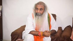 ‘अडानी की तारीफ़ और वसुंधरा से मित्रता, लेकिन मुख्यमंत्री कांग्रेसी हैं..’, कांग्रेस के आचार्य ने बिना नाम लिये अशोक गहलोत पर यूं कसा तंज