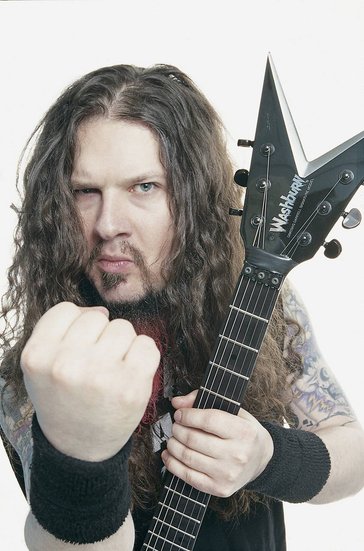 Dimebag Darrell: अमेरिकन गिटारिस्ट Dimebag Darrell को उनके फैन ने स्टेज परफॉर्मेंस के दौरान ही गोली मार दी थी। (Photos: Social Media)