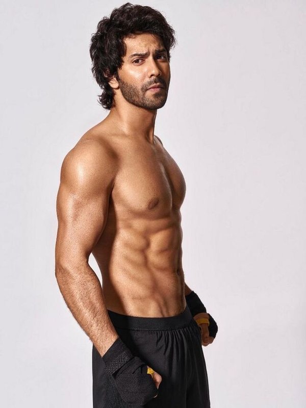 BHEDIA ACTOR VARUN DHAWAN REJECTED THESE FILMS