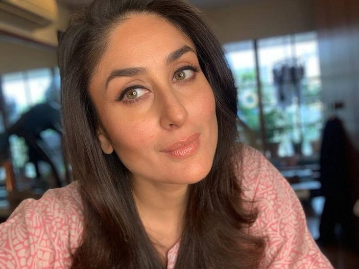 करिश्मा की बहन करीना कपूर की आंखों का रंग हेजल ग्रीन है। (Photo: Kareena Kapoor Instagram)