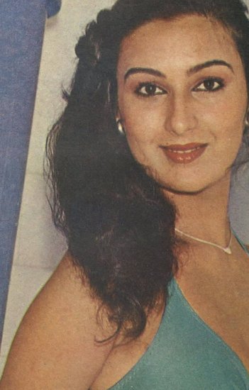 दलजीत कौर ने साल 1976 में पंजाबी फिल्म दाज से अपना एक्टिंग करियर शुरू किया था। उसके बाद वह एक से बढ़कर एक सुपरहिट फिल्मों में नजर आईं। (Photo: @iamdaljeetkaur/facebook)